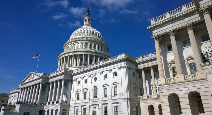 Senators Push Bill to Align North America on Screening Chinese Investment