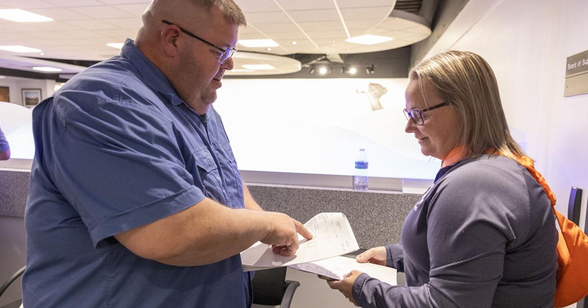 2 incumbents win reelection in Lewis Central, while third loses seat