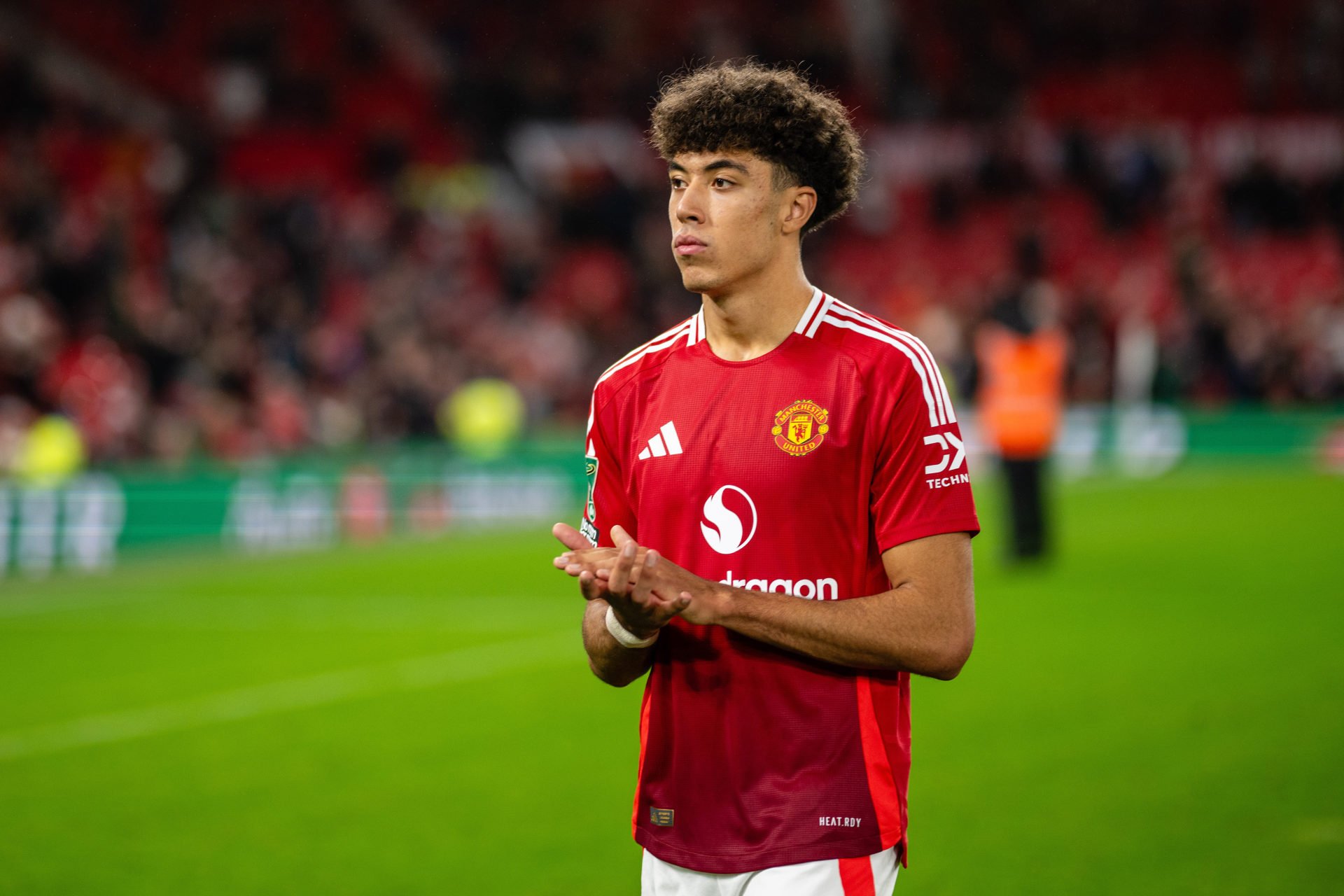 'Since when'... Ethan Wheatley reacts as Man Utd teammate scores Van de Ven style run