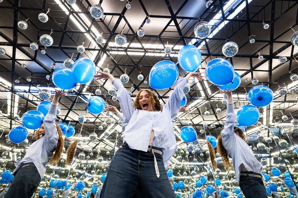 AD FEATURE: Experience the ultimate team-building day out at Museum of Illusions Manchester