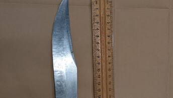 Teen arrested after Hunter Valley pursuit, knives seized